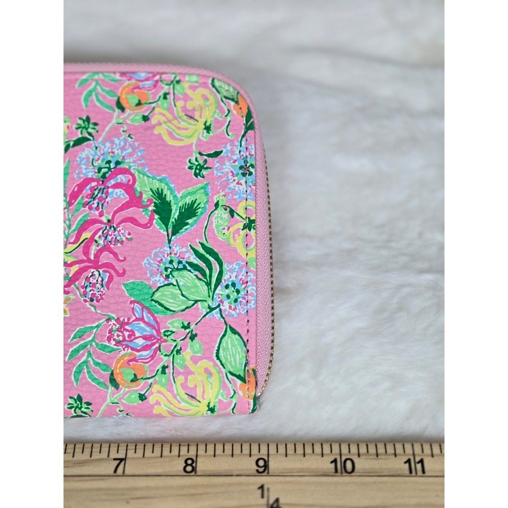 Lilly Pulitzer Via Amore Spritzer Travel Wallet Passport Holder Zip Around New - Picture 7 of 8